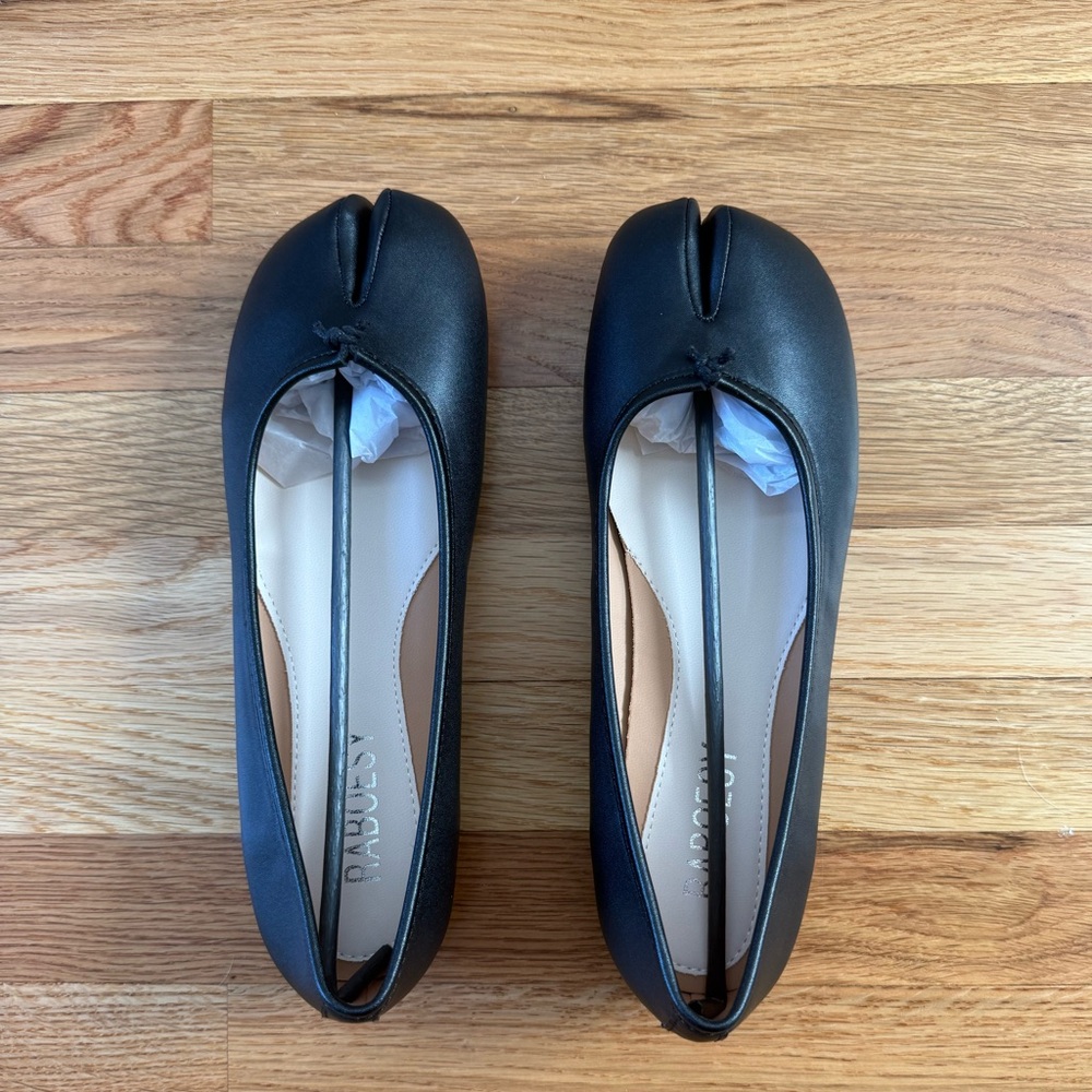 Raboesy Tabi BRAND NEW